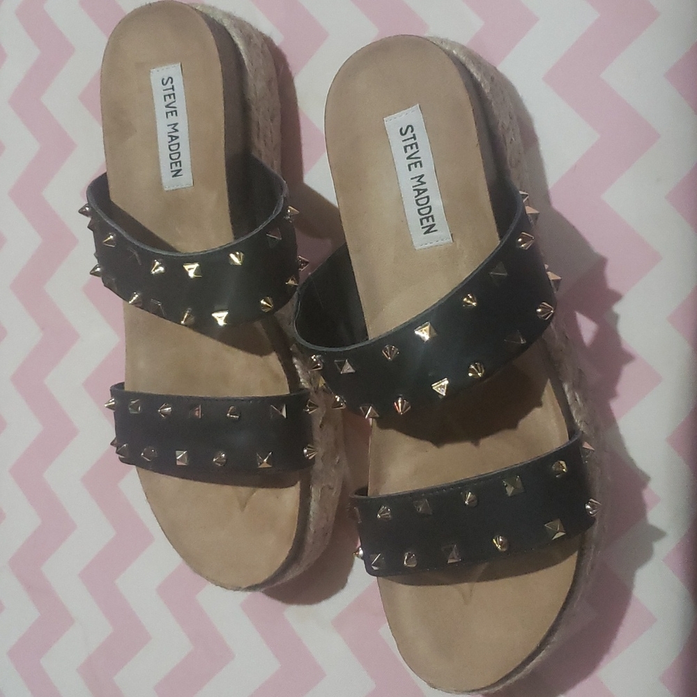 Steven Madden (Size 9) Black Sandals with woven textile